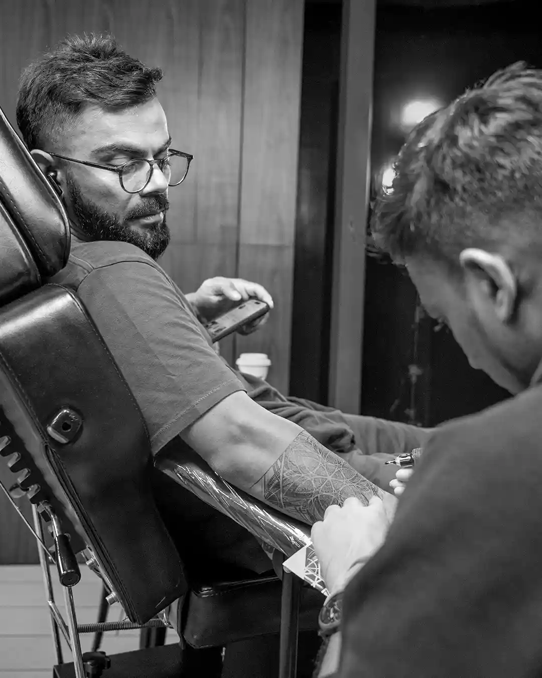 virat kohli at Aliens Tattoo Bangalore