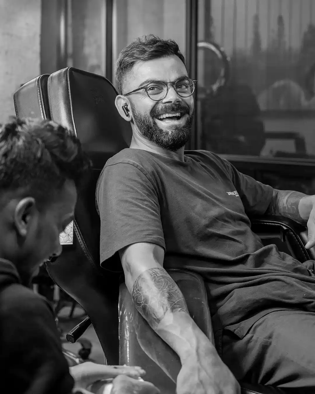 virat kohli at Aliens Tattoo Mumbai